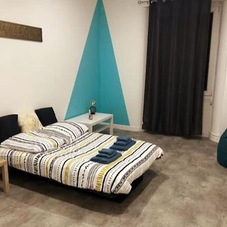 Ferienwohnung Label Etape - 2Min Gare - Wifi - Terrasse Marseilles Exterior foto